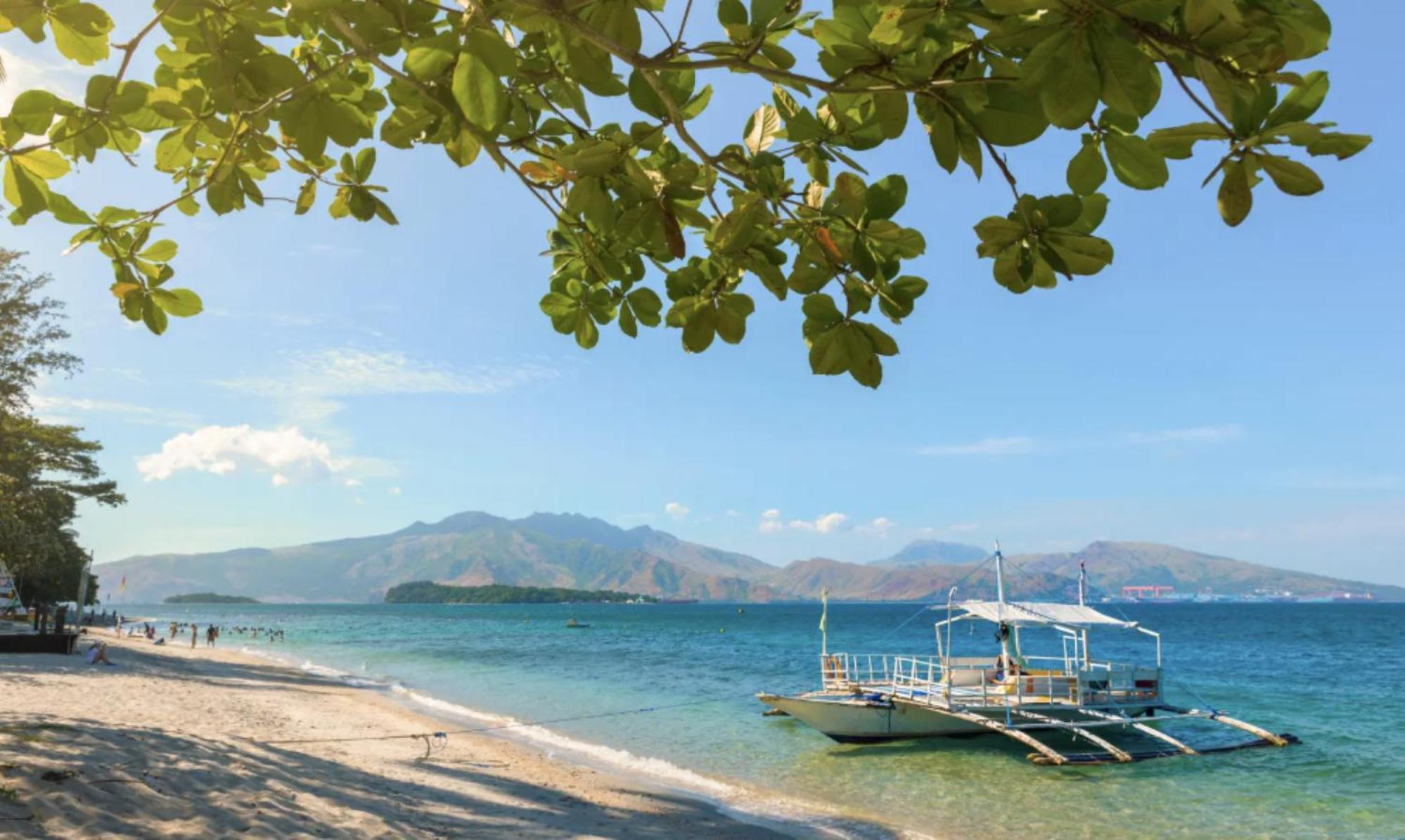 RedDoorz Plus @ Seaborne Hotel Subic Zambales Exterior foto